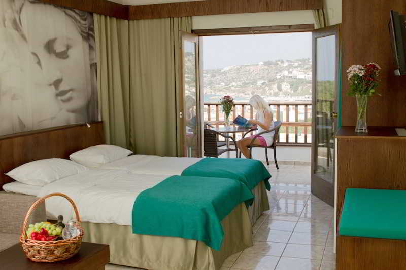 Langley Resort Almirida Bay Esterno foto