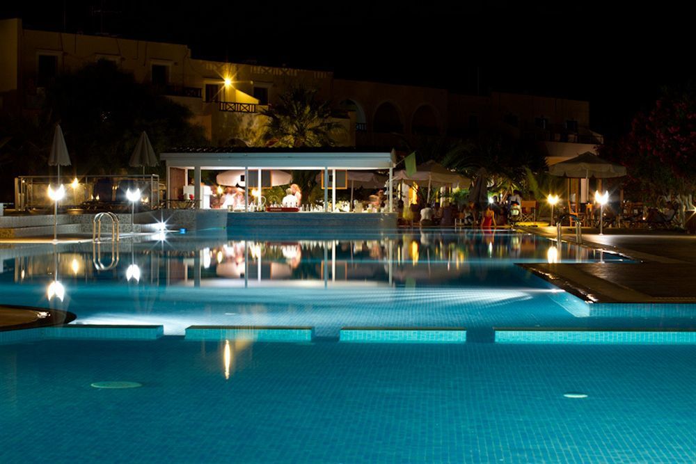 Langley Resort Almirida Bay Esterno foto