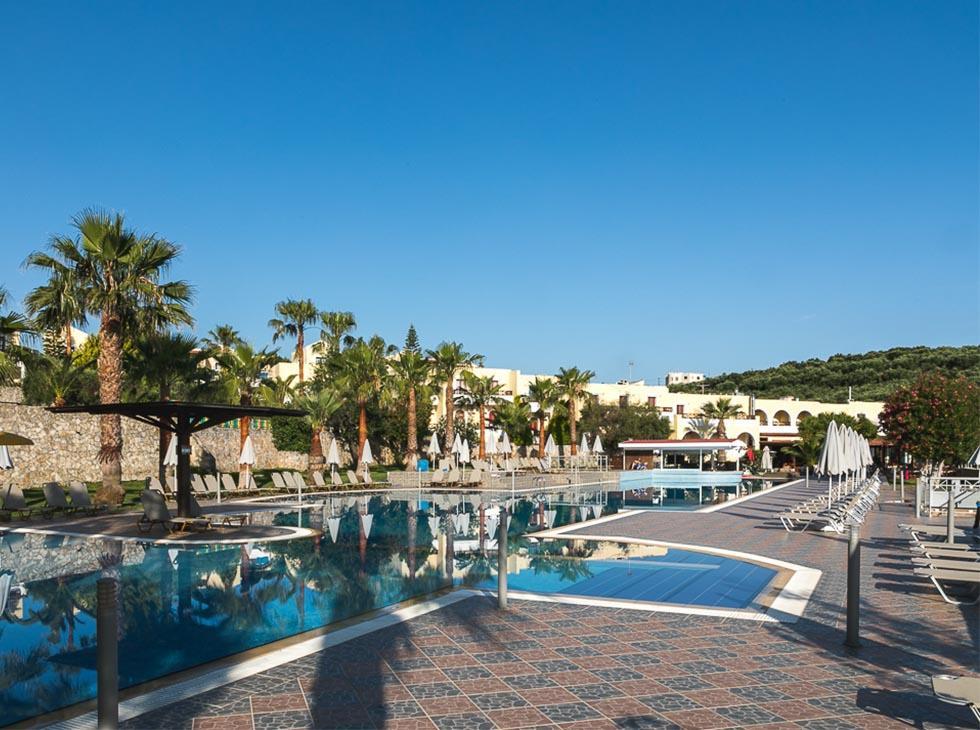 Langley Resort Almirida Bay Esterno foto