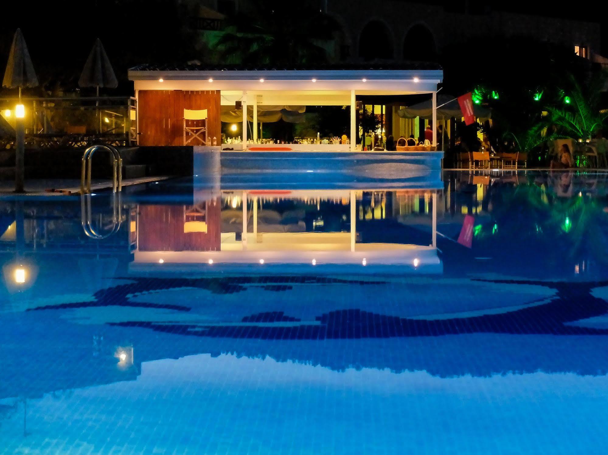 Langley Resort Almirida Bay Esterno foto